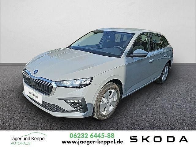Grau Gebraucht 2024 Skoda Scala Essence Kleinwagen | 19.900 € (Fairer Preis) - Bild 1/4