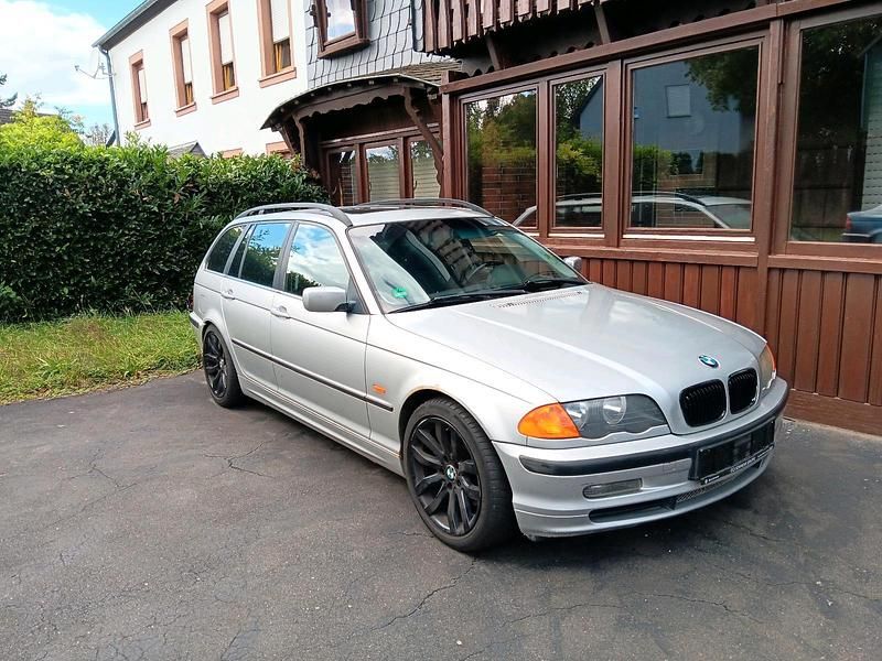 Silber Gebraucht 2000 BMW 328 Kombi | 2.350 € (Superpreis) - Bild 1/4