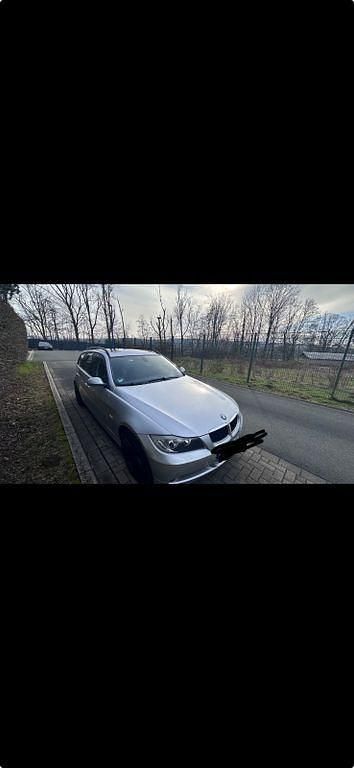 Gebraucht BMW 318 143 PS (105 kW) 2006 Grau Kombi