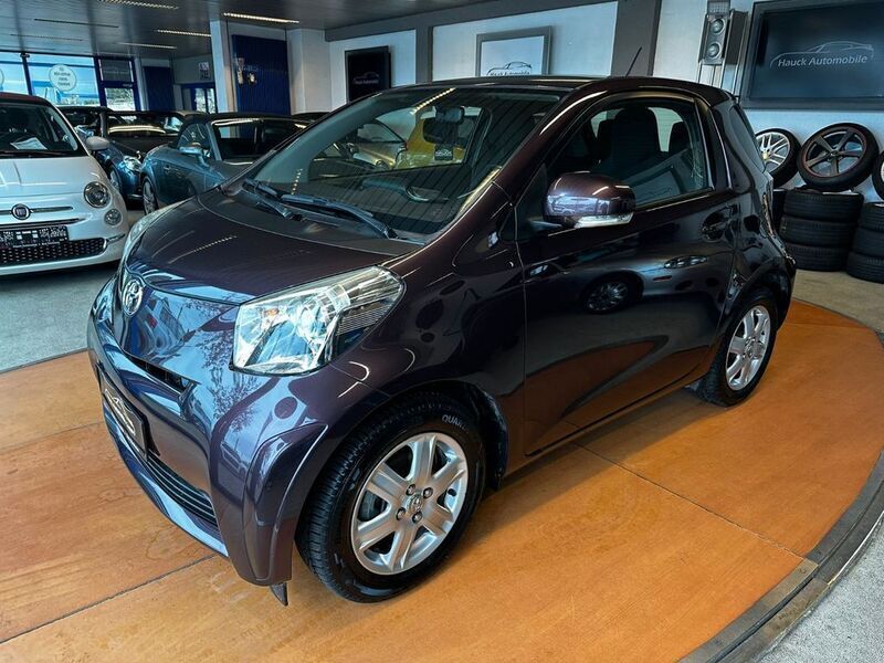 Violet Gebraucht 2009 Toyota iQ Kleinwagen | 5.190 € (Fairer Preis) - Bild 1/4