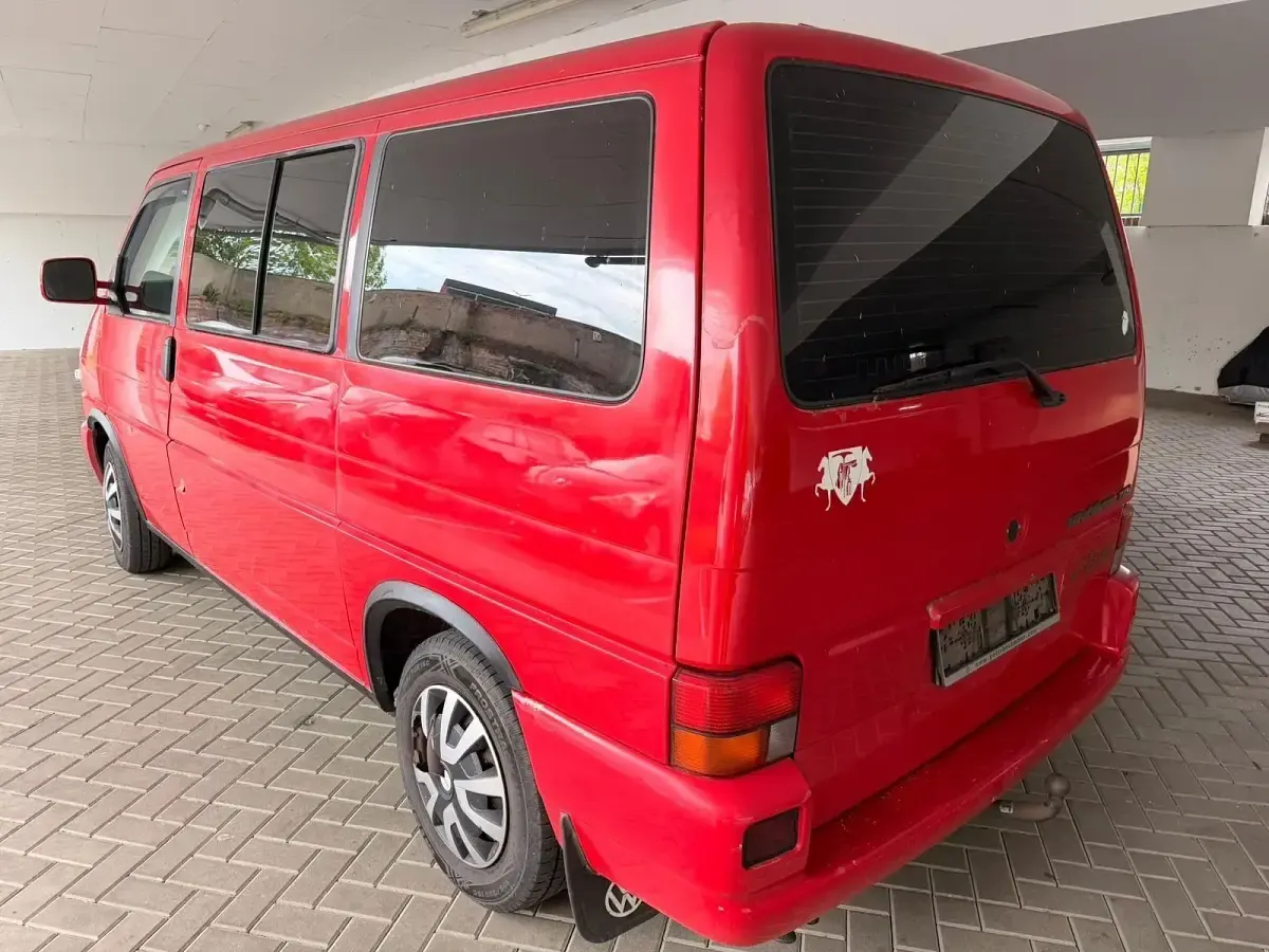 Gebraucht VW T4 102 PS (75 kW) 1996 Rot Van