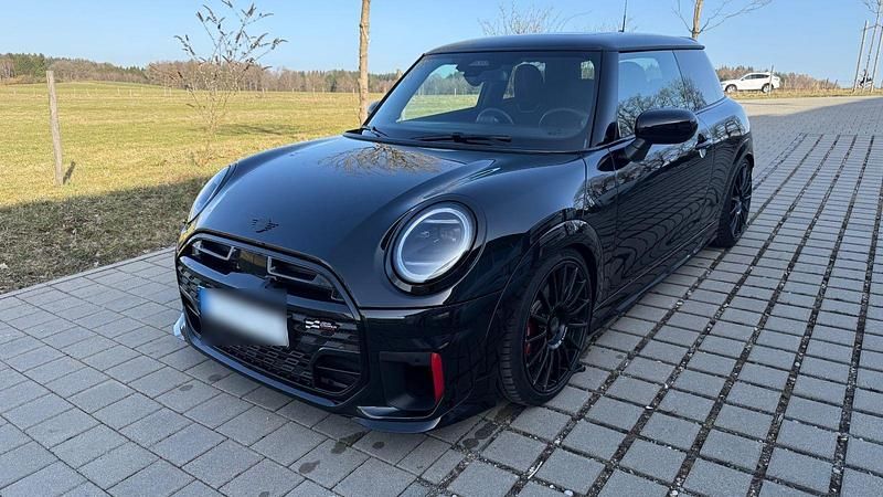 Gebraucht Mini John Cooper Works 231 PS (169 kW) 2025 Schwarz Kleinwagen