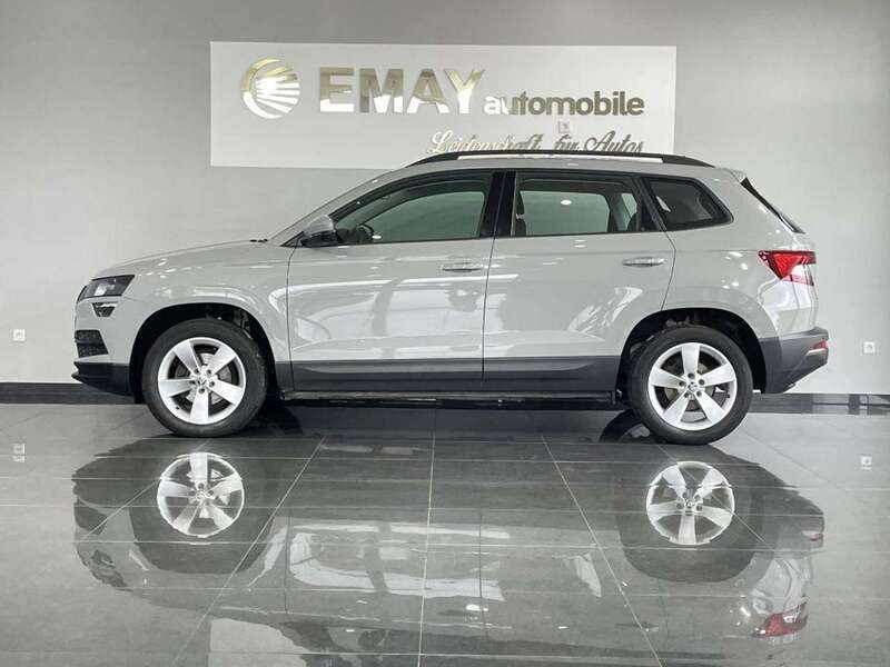 Grau Gebraucht 2018 Skoda Karoq Ambition SUV | 17.989 € (Etwas zu teuer) - Bild 1/3
