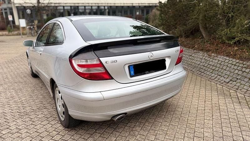 Gebraucht Mercedes CL200 122 PS (89 kW) 2005 Silber Coupé