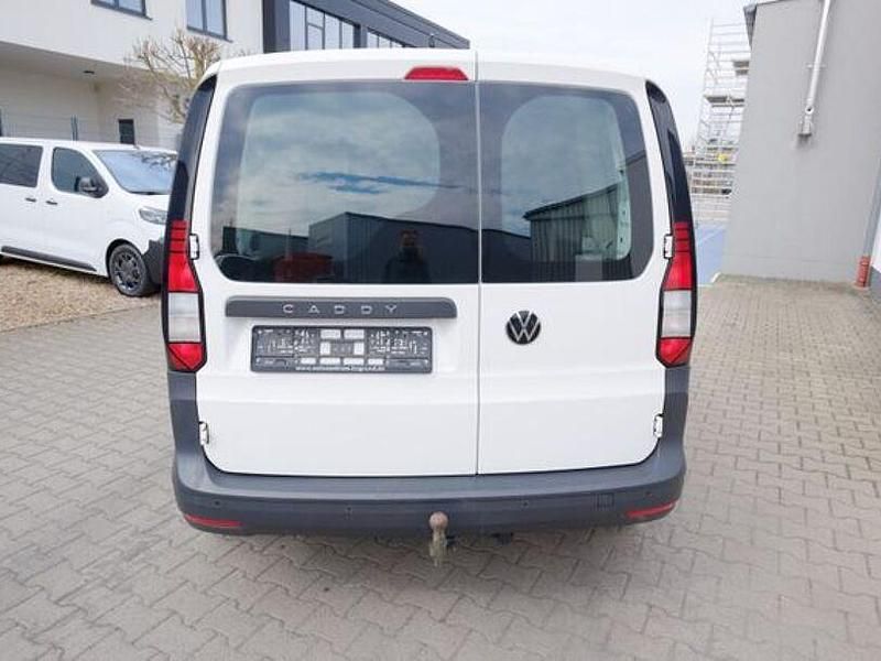 Second-hand VW Caddy 102 CP (75 kW) 2021 Alb Monovolum