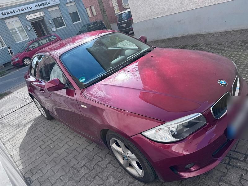 Gebraucht BMW 118 Coupé 143 PS (105 kW) 2011 Rot Coupé