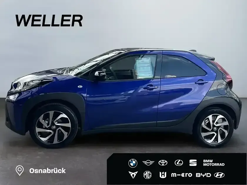 Neu Toyota Aygo 72 PS (52 kW) 2025 Juniper blue 256 (blau) Kleinwagen