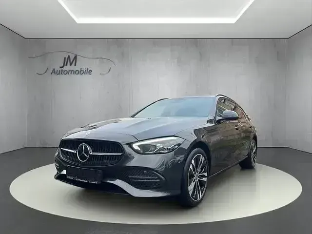 Gebraucht Mercedes C300e Avantgarde 204 PS (150 kW) 2022 Grau Limousine
