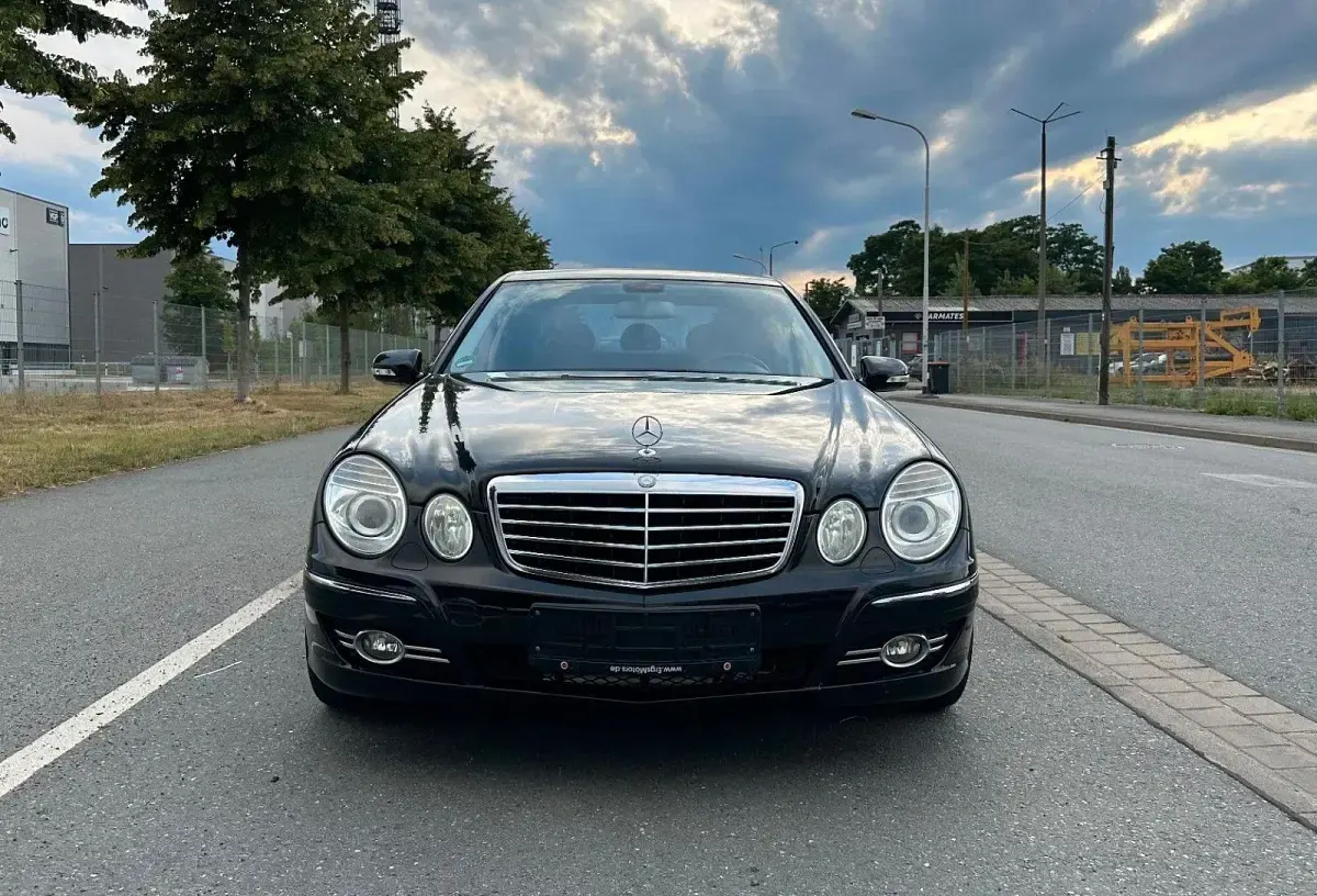 Gebraucht Mercedes E280 Avantgarde 231 PS (169 kW) 2006 Schwarz Limousine