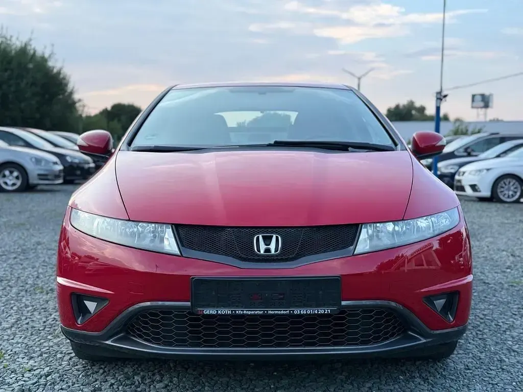 Gebraucht Honda Civic Comfort 99 PS (72 kW) 2011 Rot Limousine