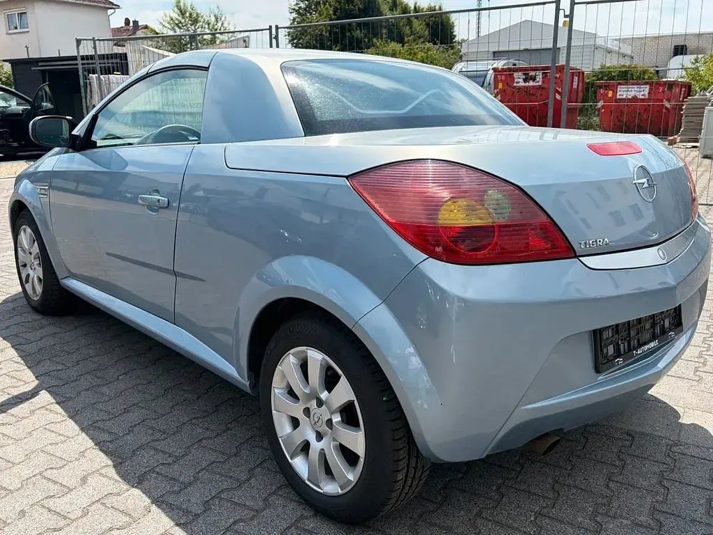 Gebraucht Opel Tigra 90 PS (66 kW) 2005 Blau Cabrio