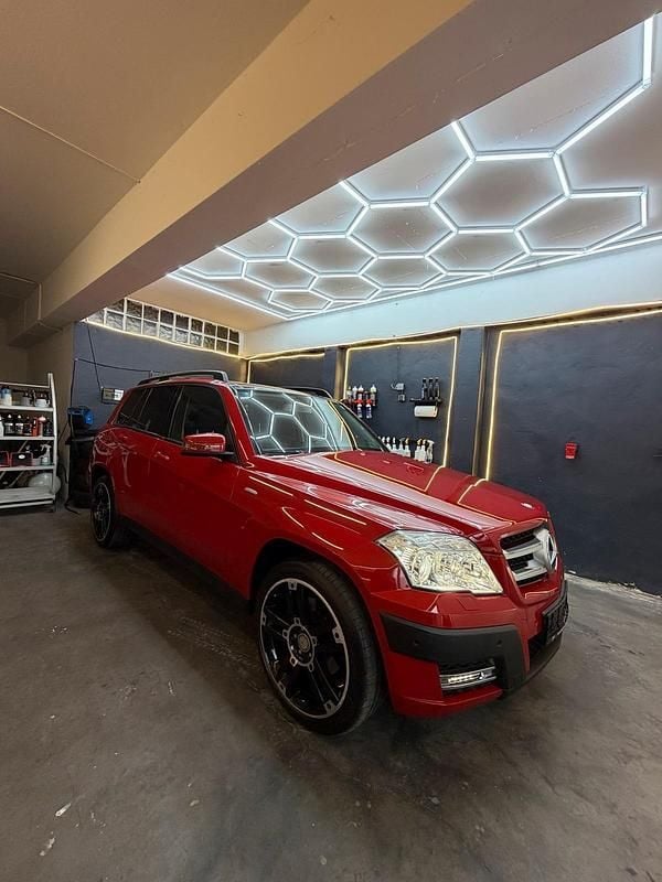 Gebraucht Mercedes GLK250 204 PS (150 kW) 2010 Rot SUV