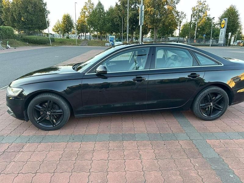 Schwarz Gebraucht 2011 Audi A6 Kombi | 7.500 € (Fairer Preis) - Bild 1/4