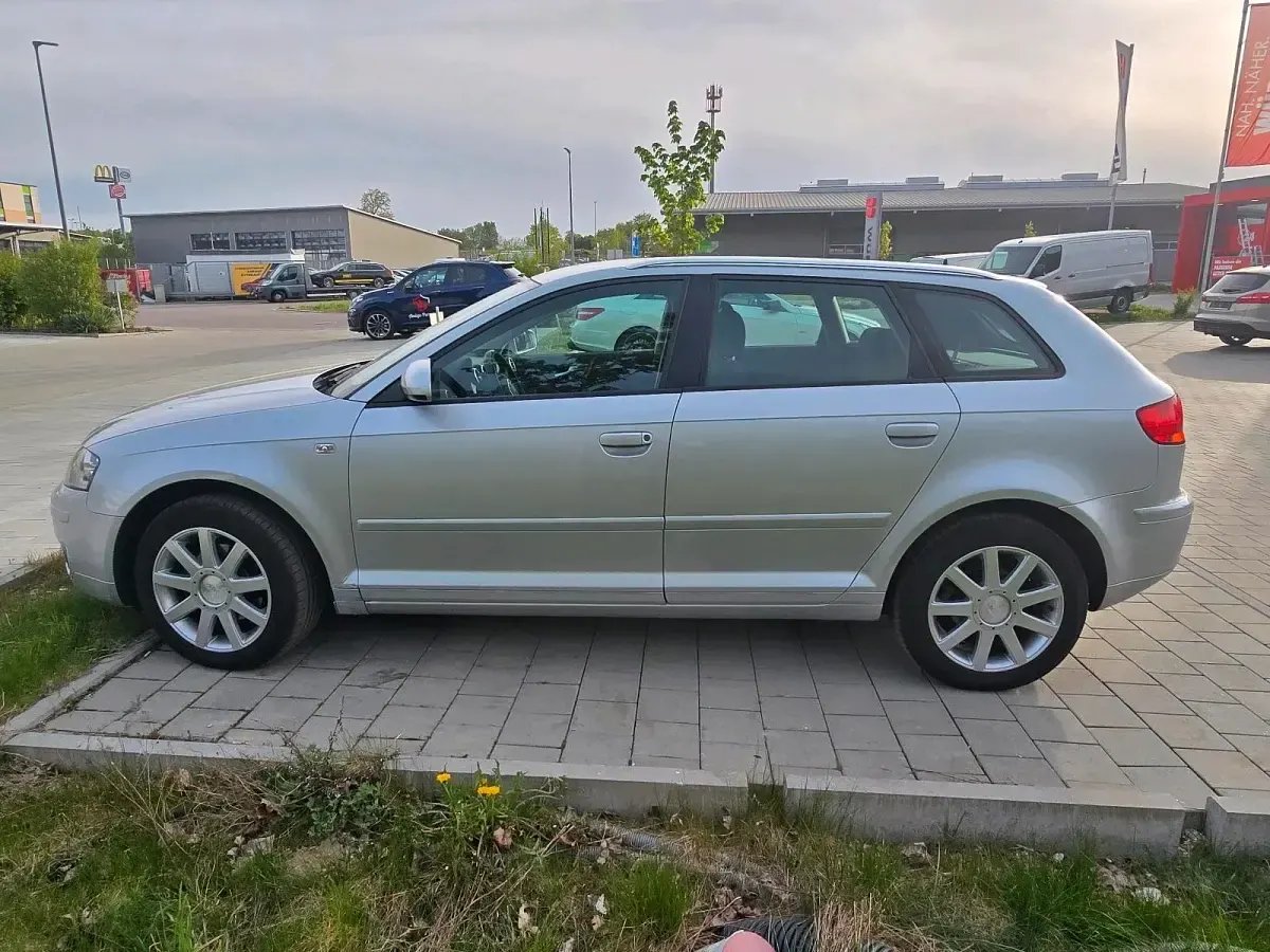 Usata Audi A3 105 CV (77 kW) 2007 Argento Utilitaria