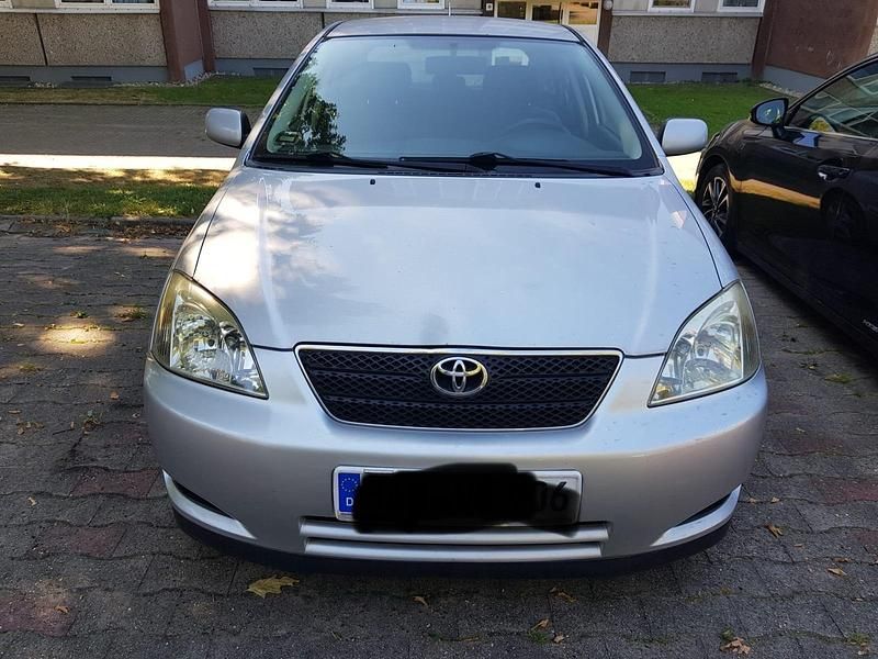 Silber Gebraucht 2003 Toyota Corolla Kleinwagen | 4.900 € (Teuer) - Bild 1/4