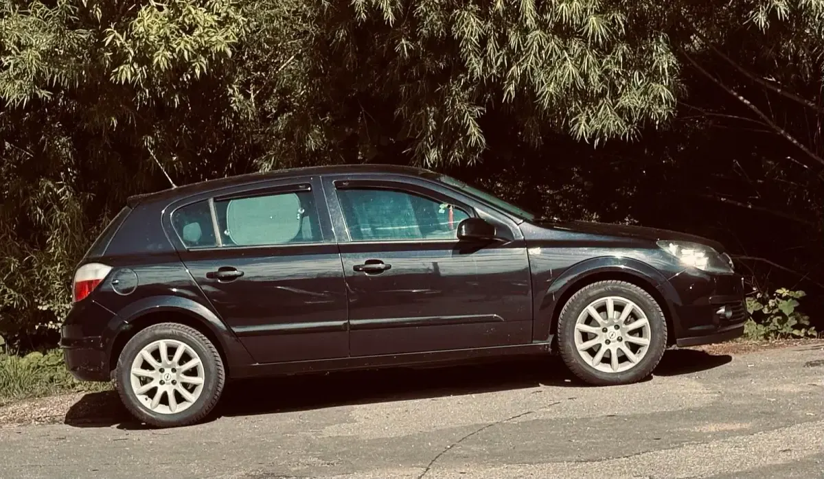Gebraucht Opel Astra 105 PS (77 kW) 2007 Limousine