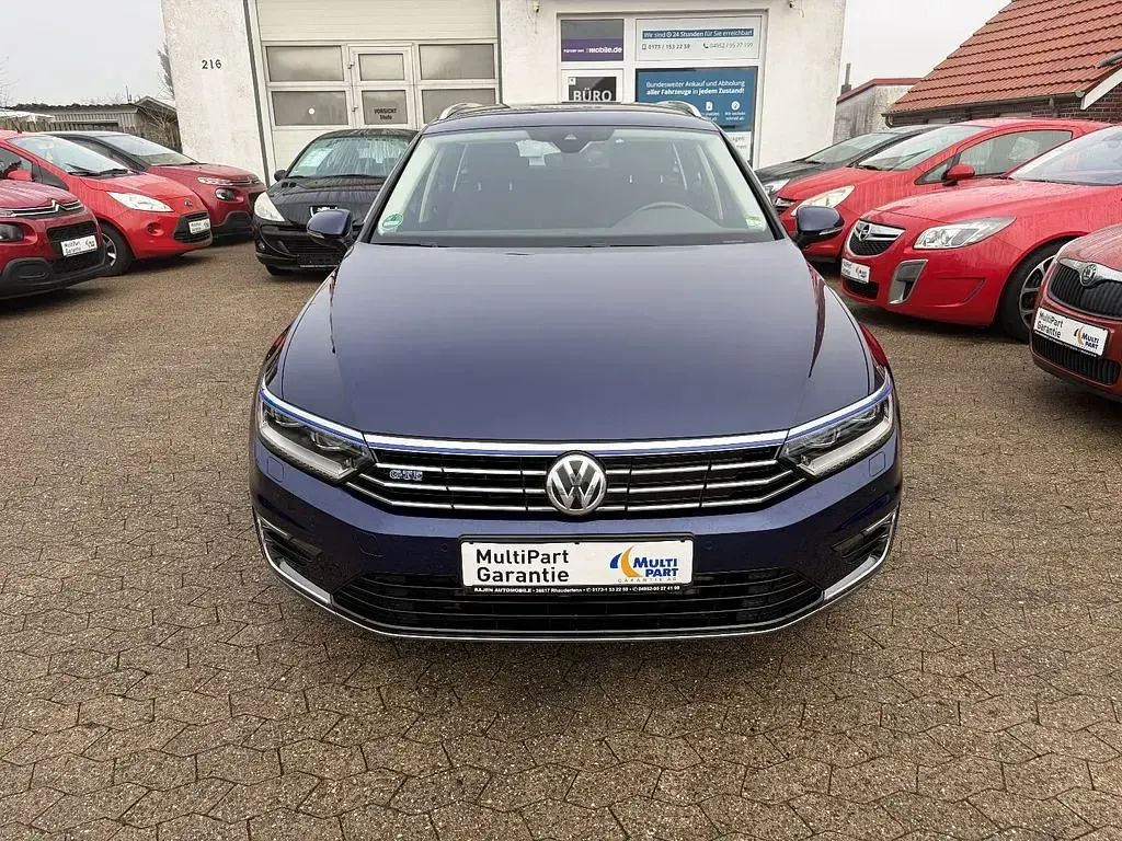 Gebraucht VW Passat GTE 156 PS (114 kW) 2018 Blau Kombi