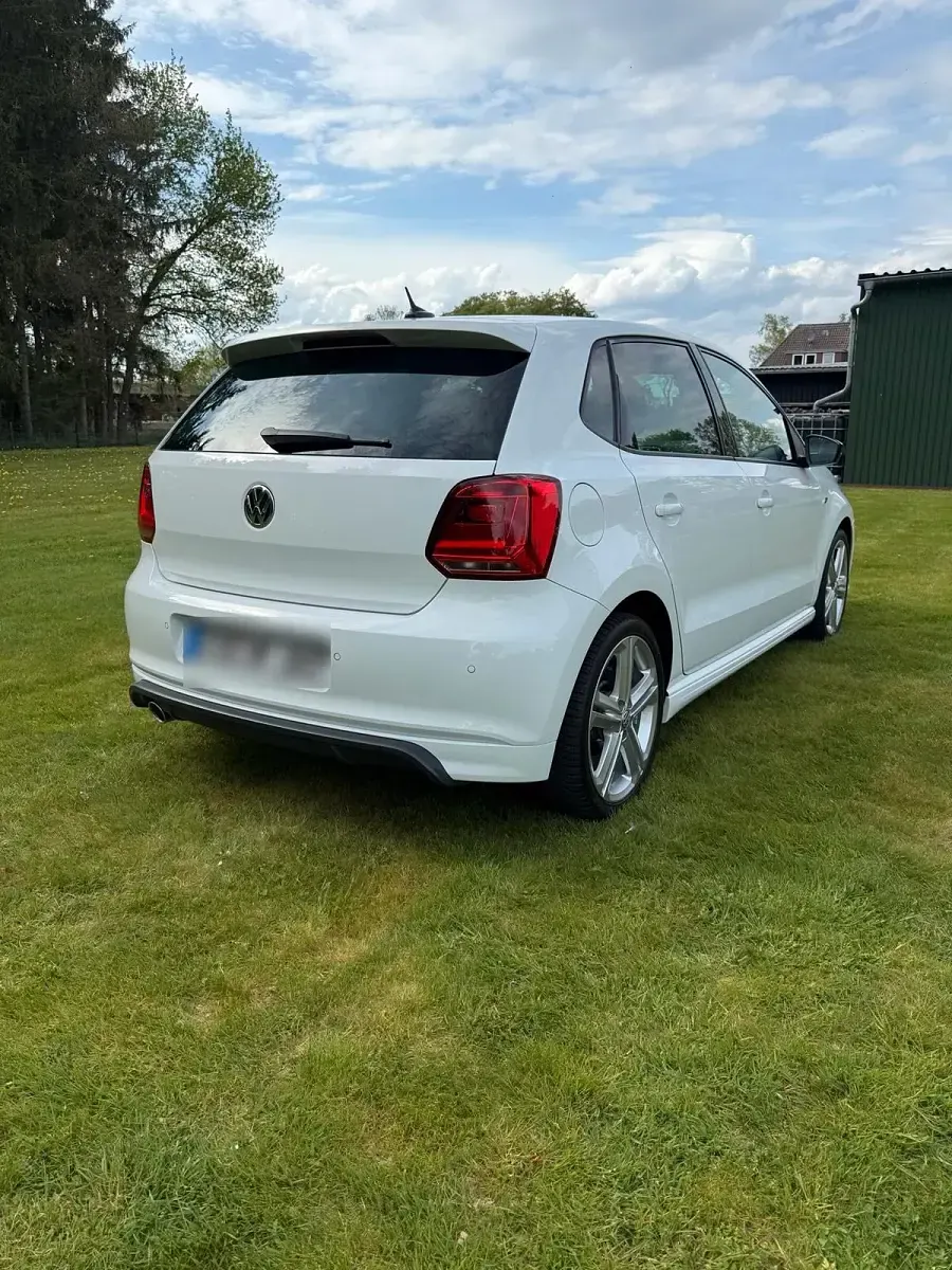 Gebraucht VW Polo R-line 90 PS (66 kW) 2016 Weiß Kleinwagen