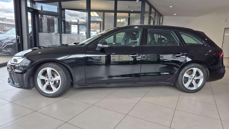 Gebraucht Audi A4 S-Line 204 PS (150 kW) 2023 Schwarz Kombi