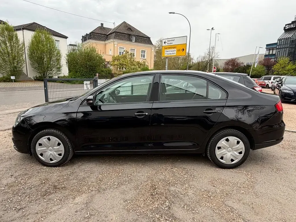 Gebraucht Seat Toledo Reference 90 PS (66 kW) 2017 Schwarz Kleinwagen