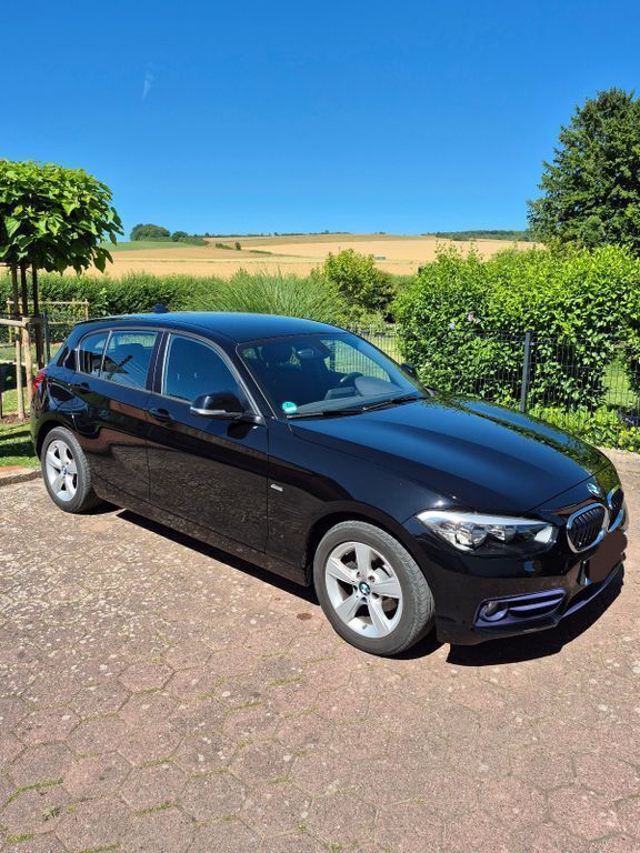 Schwarz Gebraucht 2016 BMW 118 Sport Line Kleinwagen | 14.000 € (Guter Preis) - Bild 1/4
