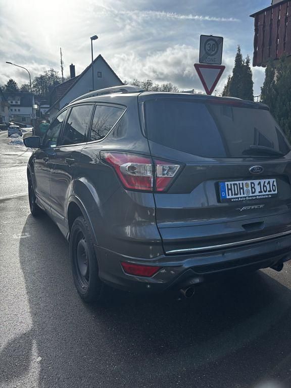 Gebraucht Ford Kuga Vignale 182 PS (133 kW) 2017 Grau SUV
