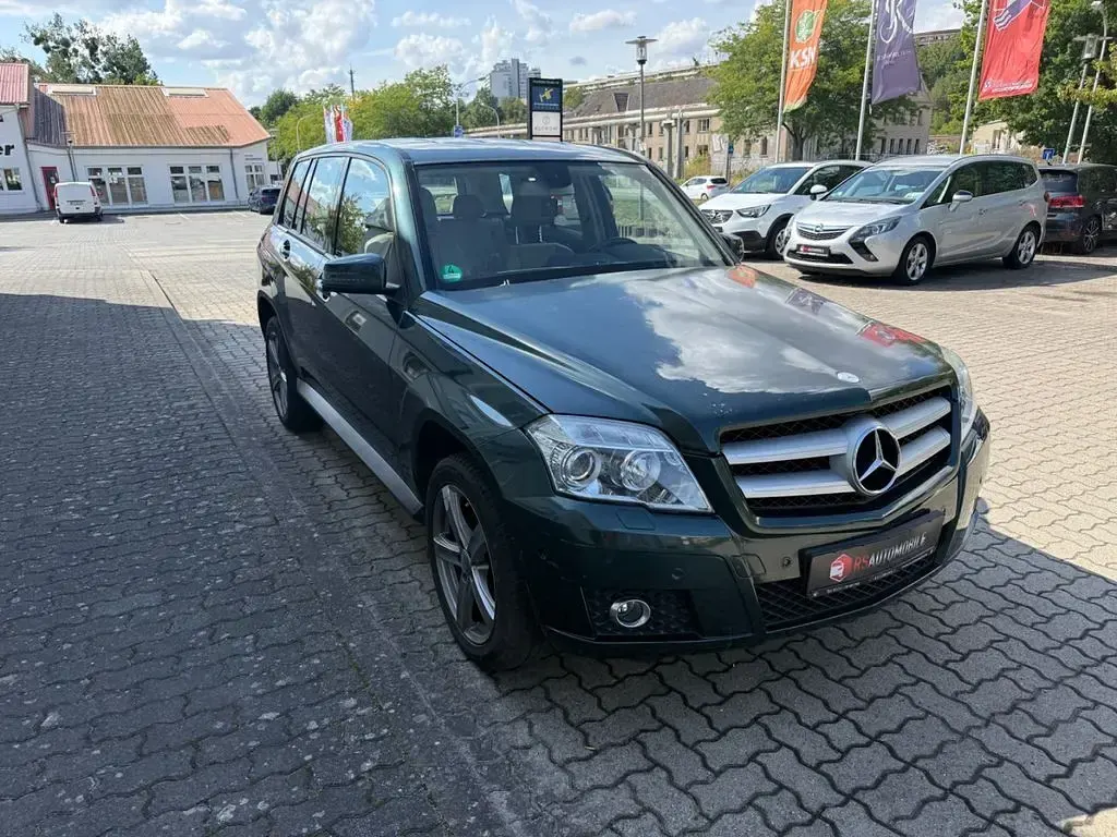 Gebraucht Mercedes GLK300 231 PS (169 kW) 2010 Grün SUV