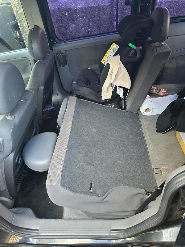 Second-hand Opel Combo 90 CP (66 kW) 2005 Negru Monovolum