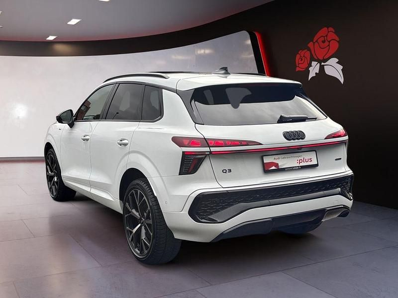 Gebraucht Audi Q3 Ambiente 265 PS (194 kW) 2025 Gletscherweiß metallic SUV