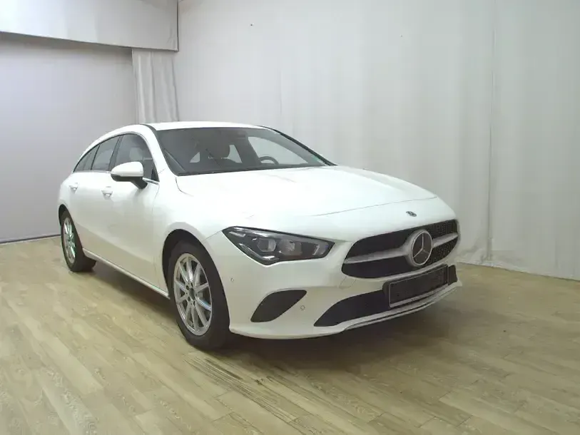 Gebraucht Mercedes CLA180 Progressive 116 PS (85 kW) 2021 Weiss Coupé