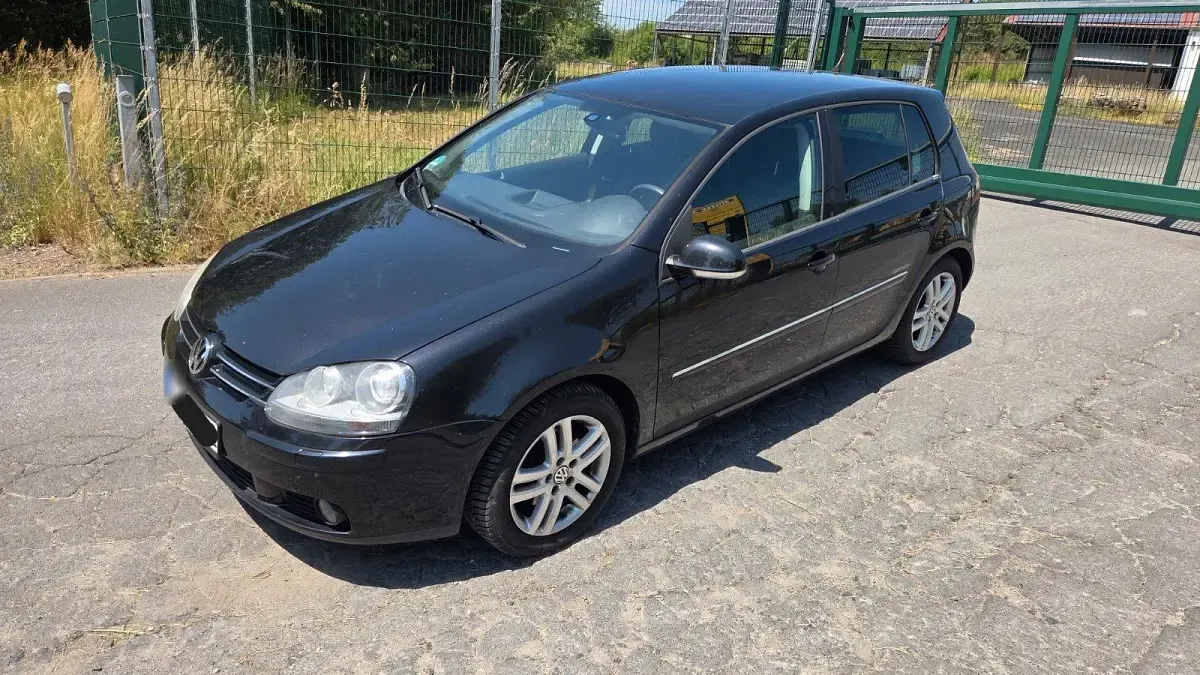 Gebraucht VW Golf VI Edition 122 PS (89 kW) 2008 Schwarz Kleinwagen