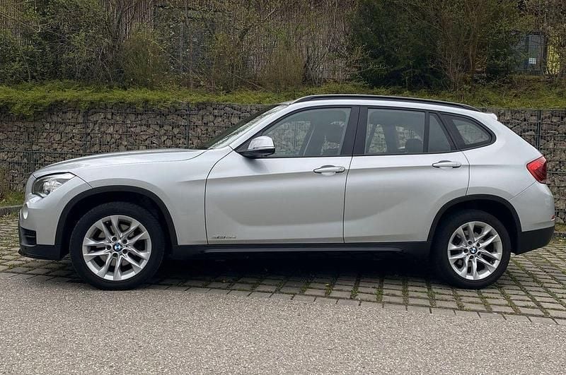 Gebraucht BMW X1 Sport Line 143 PS (105 kW) 2015 Silber SUV