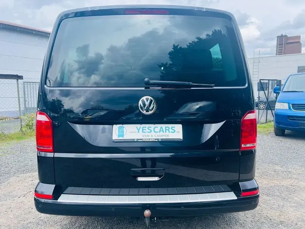 Gebraucht VW Multivan Comfortline 150 PS (110 kW) 2017 Schwarz Van / Kleinbus