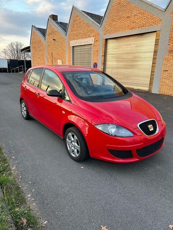 Rot Gebraucht 2005 Seat Altea Fresh Van / Kleinbus | 2.499 € - Bild 1/4
