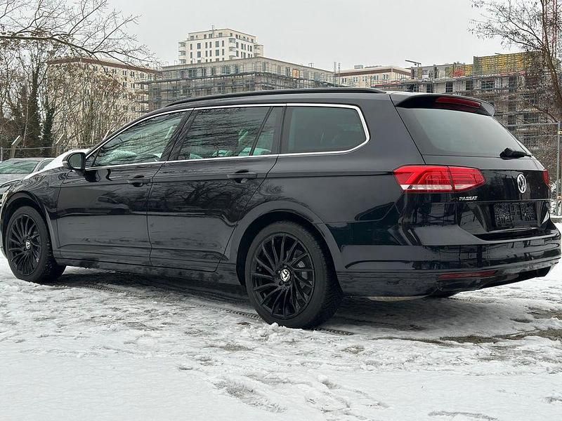 Gebraucht VW Passat Comfortline 150 PS (110 kW) 2015 Schwarz Kombi