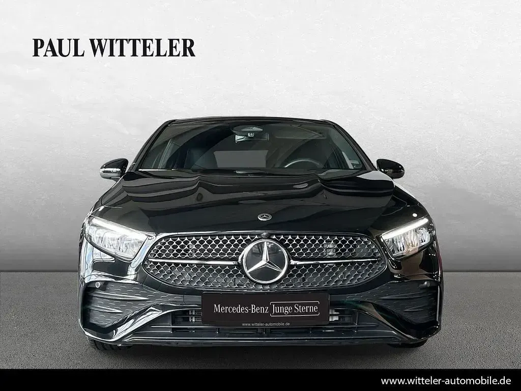 Gebraucht Mercedes A220 AMG line 190 PS (139 kW) 2024 Lack kosmosschwarz Limousine