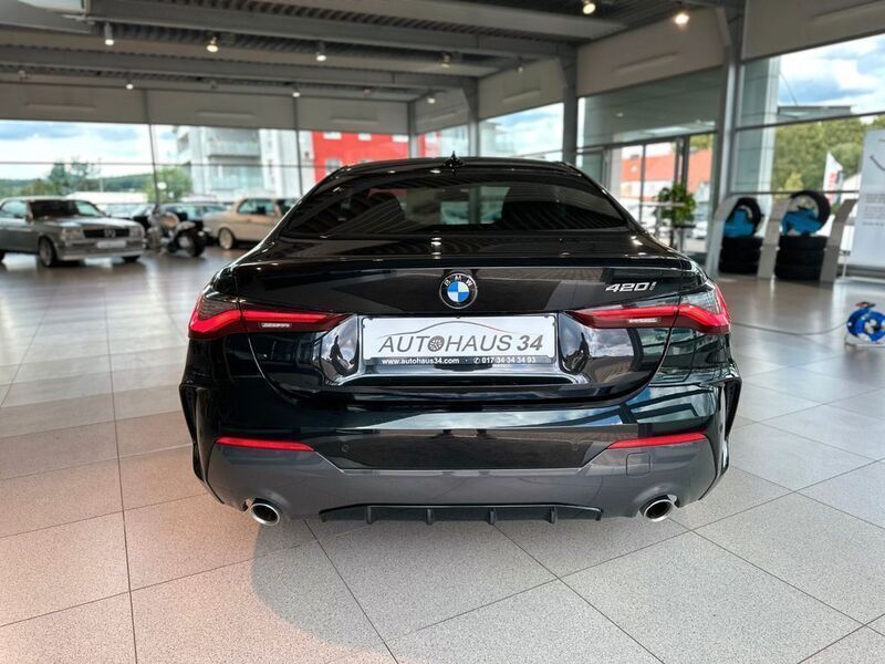 Schwarz Gebraucht 2022 BMW 420 M Sport Coupé | 39.450 € (Etwas zu teuer) - Bild 1/4
