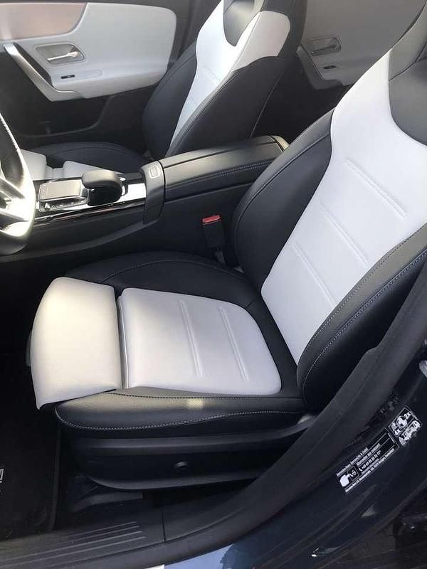 Gebraucht Mercedes CLA250 Shooting Brake 224 PS (164 kW) 2021 Blau Kombi