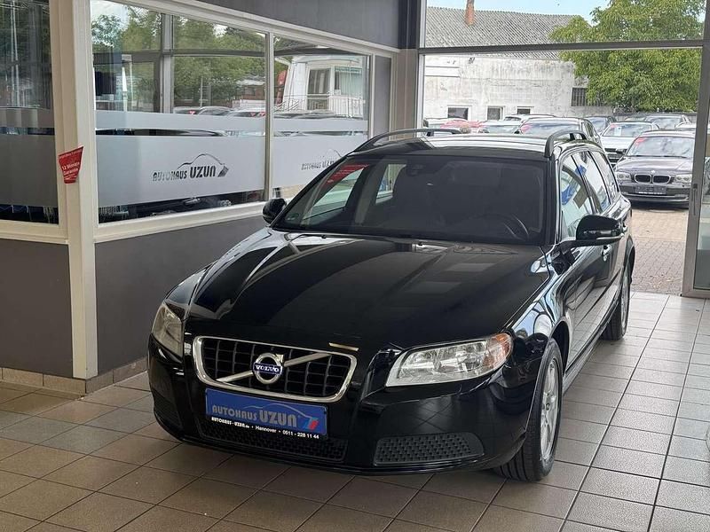 Gebraucht Volvo V70 Kinetic 179 PS (131 kW) 2012 Schwarz Kombi