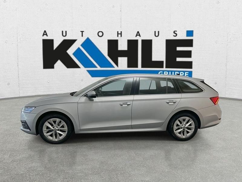 Gebraucht Skoda Octavia Style 150 PS (110 kW) 2022 Brilliantsilber metallic Kombi