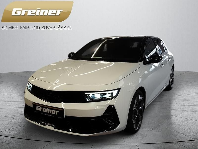 Weiß Gebraucht 2023 Opel Astra GSe Limousine | 26.470 € (Guter Preis) - Bild 1/4