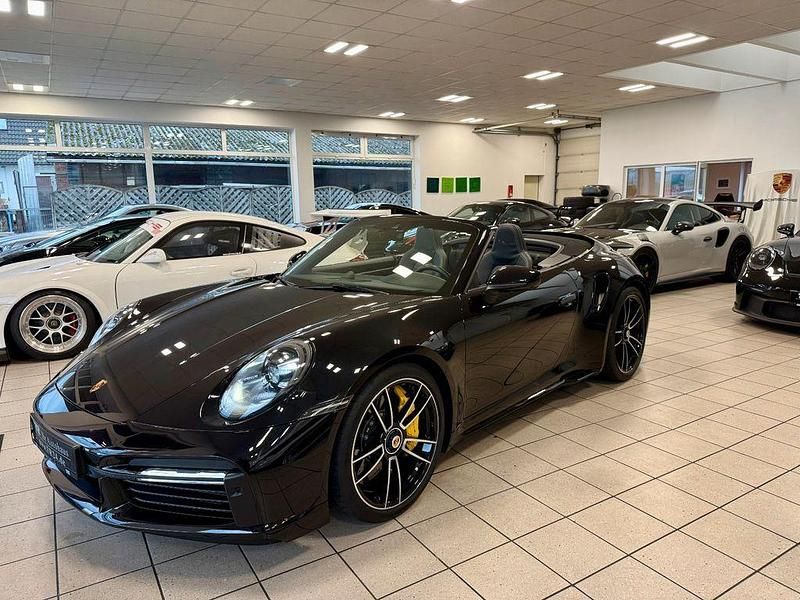 Gebraucht Porsche 911 Turbo S Cabriolet 650 PS (478 kW) 2024 Tiefschwarzmetallic Cabrio
