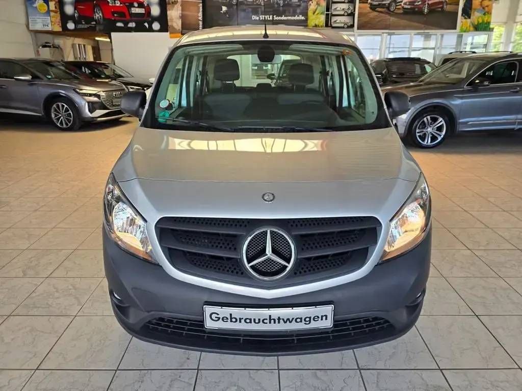 Gebraucht Mercedes Citan 108 75 PS (55 kW) 2018 Silber Van / Kleinbus
