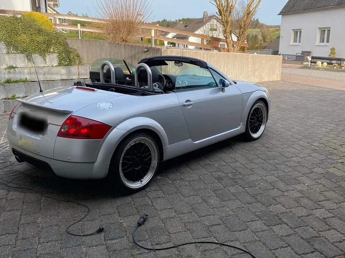 Second-hand Audi TT 150 CP (110 kW) 2001 Argintiu Coupe