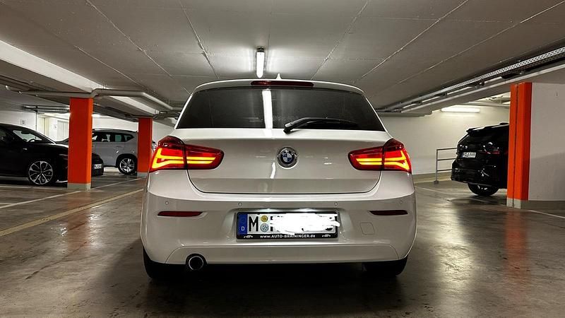 Gebraucht BMW 118 Advantage 150 PS (110 kW) 2018 Weiß Kleinwagen