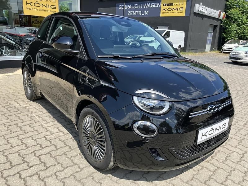 Gebraucht Fiat 500e Icon 86 kW (118 PS) 2022 Schwarz Kleinwagen