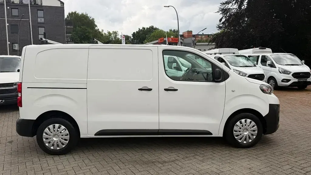 Gebraucht Peugeot Expert Premium 122 PS (89 kW) 2020 Blanc banquise Van