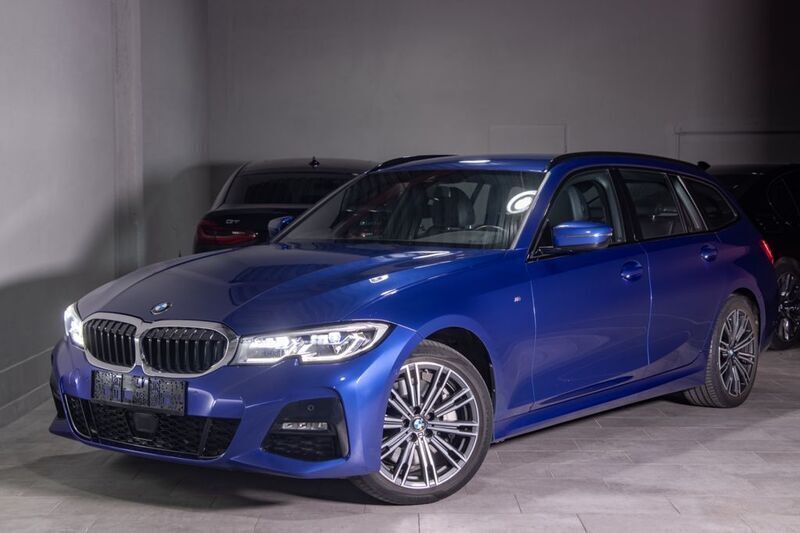 Portimao blau metallic Gebraucht 2022 BMW 330 M Sport Kombi | 38.390 € (Fairer Preis) - Bild 1/4
