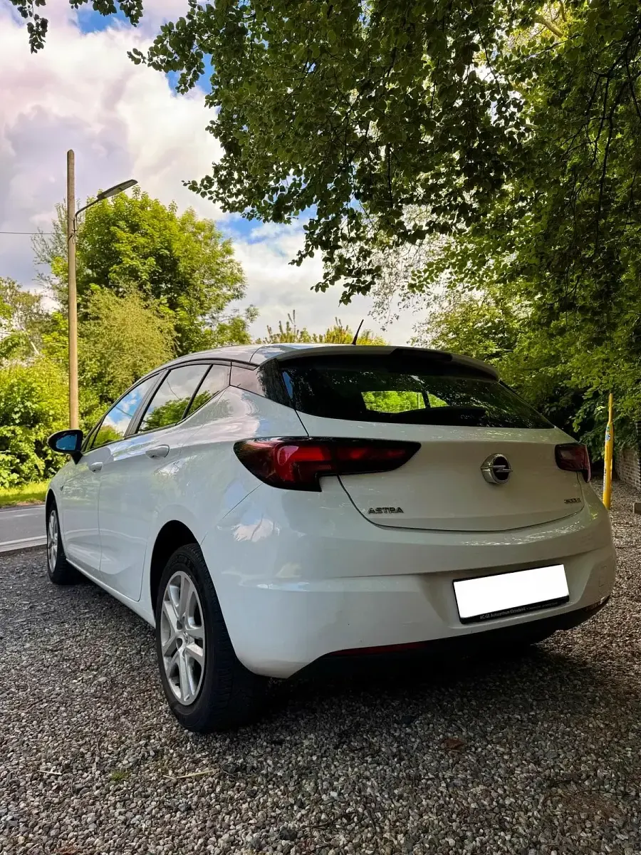 Brugt Opel Astra 104 HK (76 kW) 2017 Hvid Sedan
