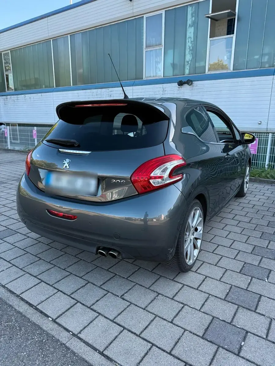 Gebraucht Peugeot 208 Allure 156 PS (114 kW) 2012 Grau Kleinwagen